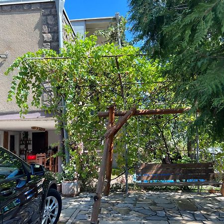 Elegaya Guest House Idzsevan Kültér fotó