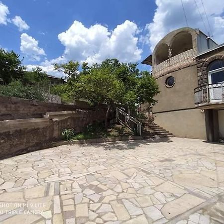 Elegaya Guest House Idzsevan Kültér fotó