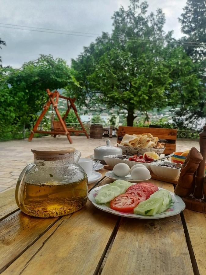 Elegaya Guest House Idzsevan Kültér fotó