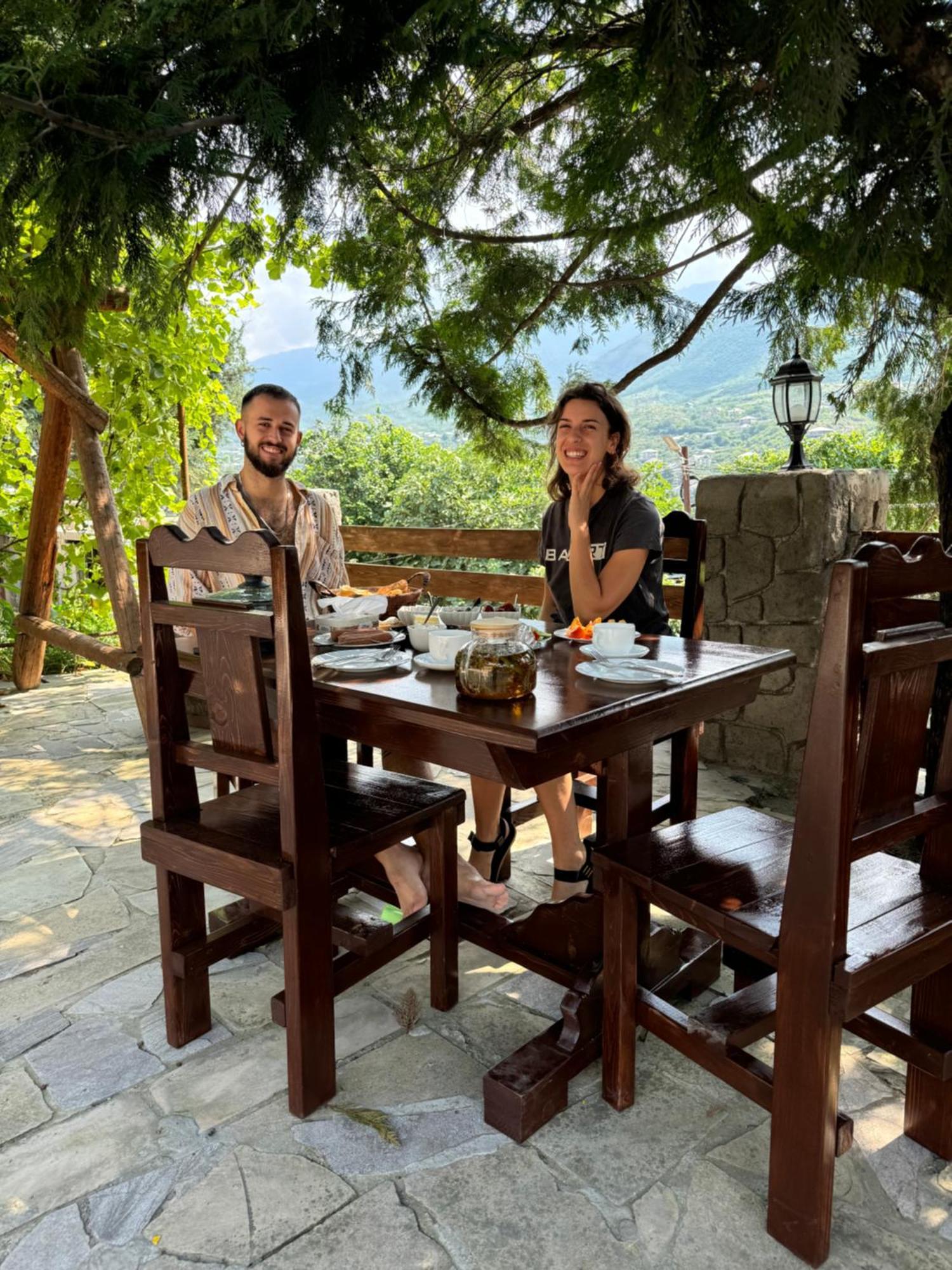 Elegaya Guest House Idzsevan Kültér fotó